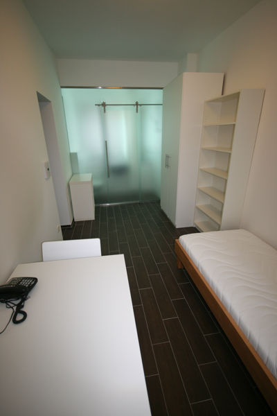 Zimmer im Studentenwohnheim Schwabing
